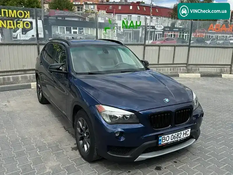 BMW X1 2012, фото з оголошення 2 з 20, VIN WBAVL1C53DVR86530