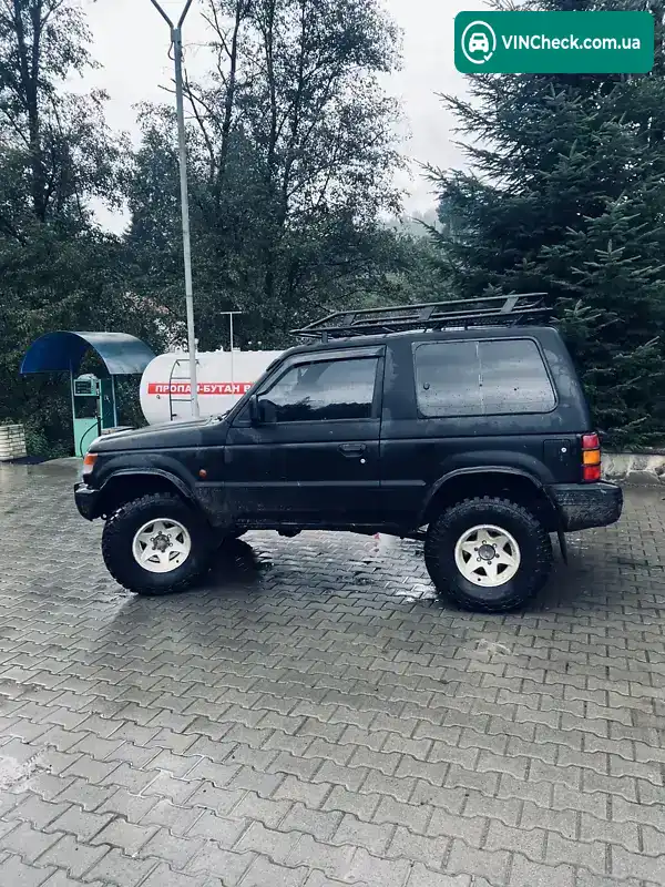Mitsubishi Pajero 1993, фото з оголошення 2 з 6, VIN JMB0NV240PP306473