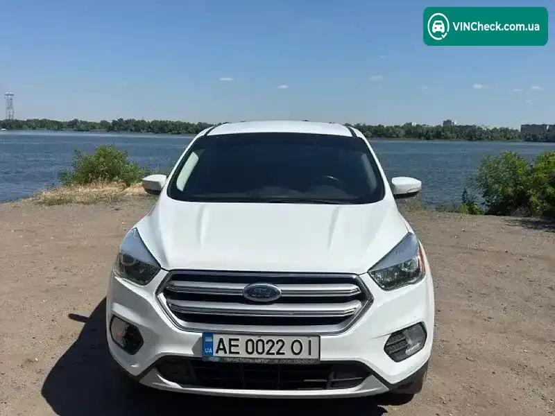 Ford Kuga 2016, фото з оголошення 2 з 10, VIN WF0AXXWPMAGY00117