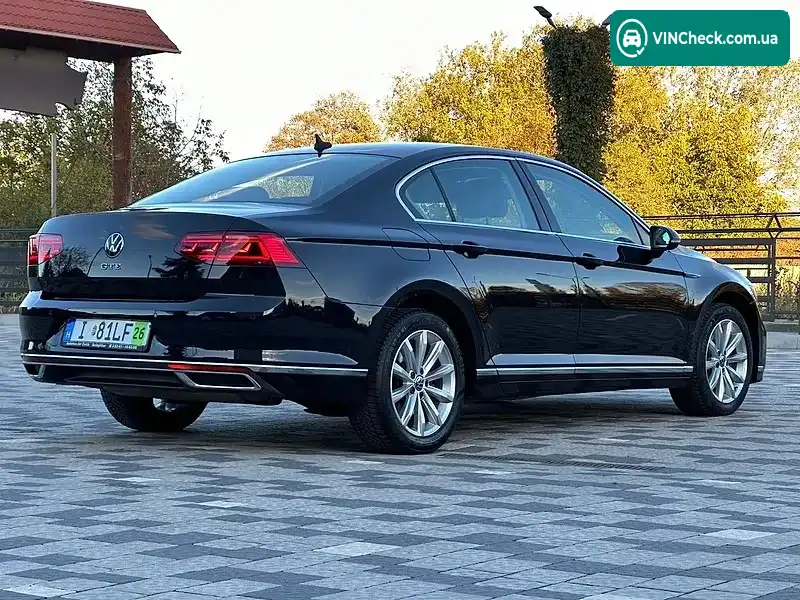 Volkswagen Passat 2021, фото з оголошення 2 з 20, VIN WVWZZZ3CZME013282
