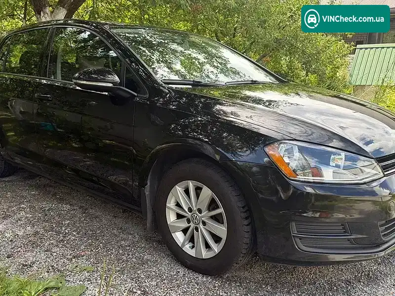 Volkswagen Golf 2016, фото з оголошення 2 з 20, VIN 3VW217AU8GM065330