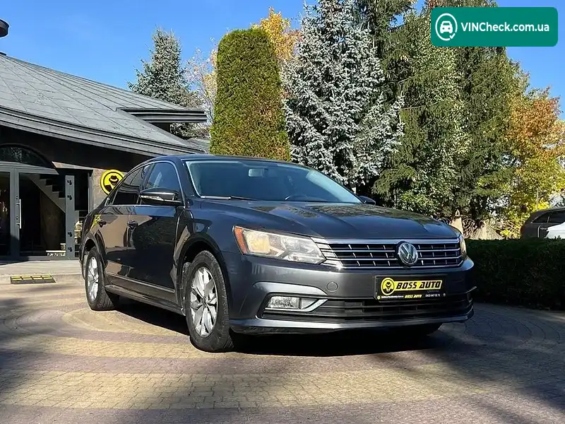 Volkswagen Passat 2017, фото з оголошення 1 з 20, VIN 1VWAT7A30HC077892