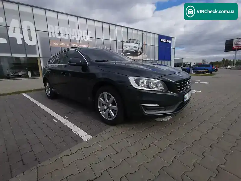 Volvo V60 2013, фото з оголошення 2 з 21, VIN YV1FW8481E1178132