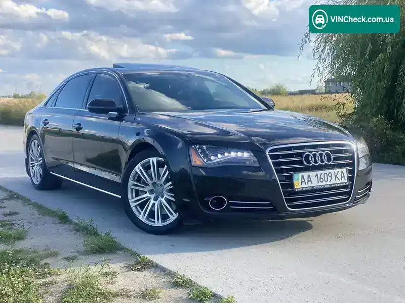 Audi A8 2011, фото з оголошення 1 з 18, VIN WAURVAFD8BN018094