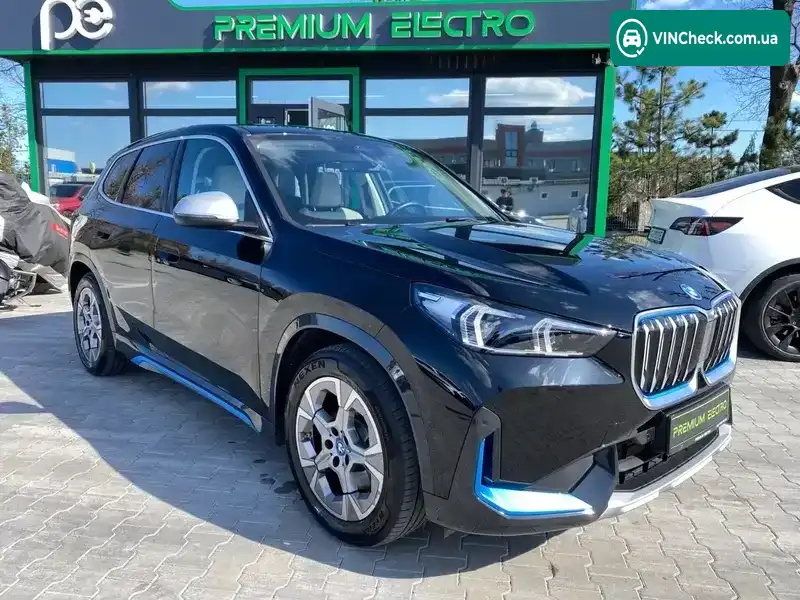 BMW iX1 2023, фото з оголошення 1 з 21, VIN WBY61EF0105W81248