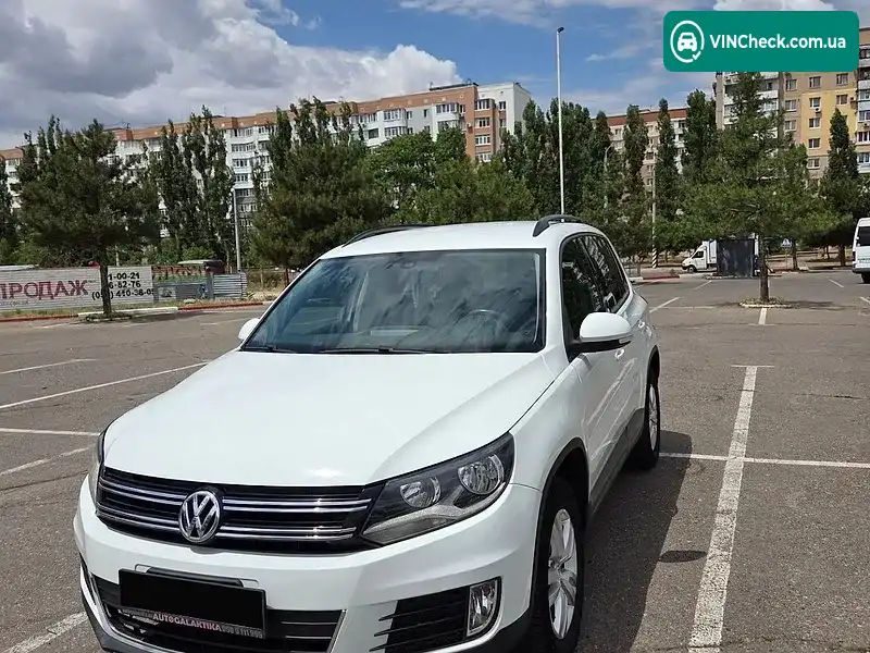 Volkswagen Tiguan 2015, фото з оголошення 2 з 16, VIN WVGAV7AX4GW512213