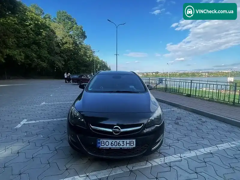 Opel Astra 2013, фото з оголошення 2 з 12, VIN W0LPD8EW9D8071833