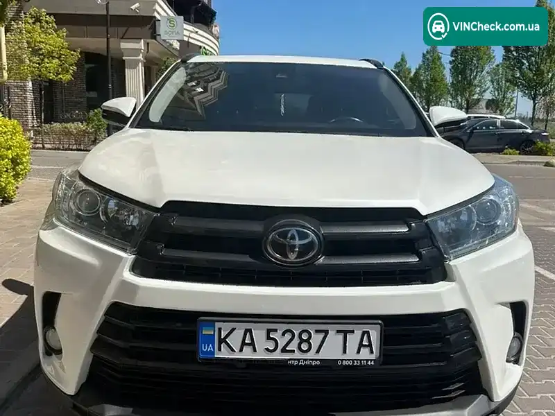Toyota Highlander 2018, фото з оголошення 2 з 21, VIN 5TDKZRFH2JS539637