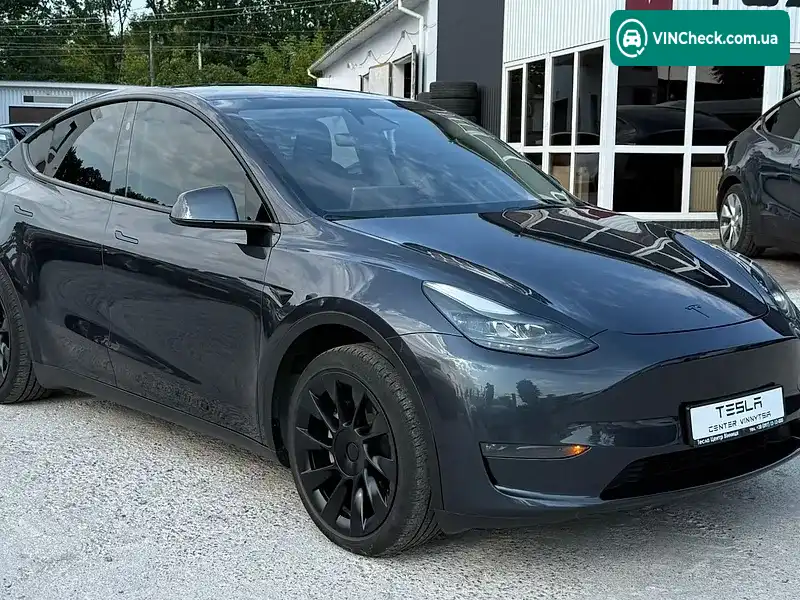 Tesla Model Y 2024, фото з оголошення 2 з 20, VIN 7SAYGDEE2RA225917