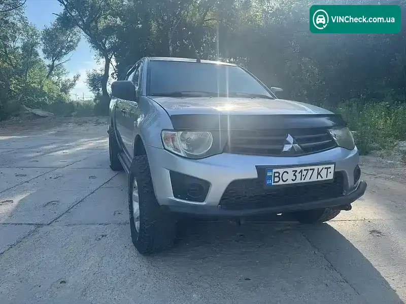 Mitsubishi L 200 2013, фото з оголошення 2 з 20, VIN MMCJNKB40DDZ04932
