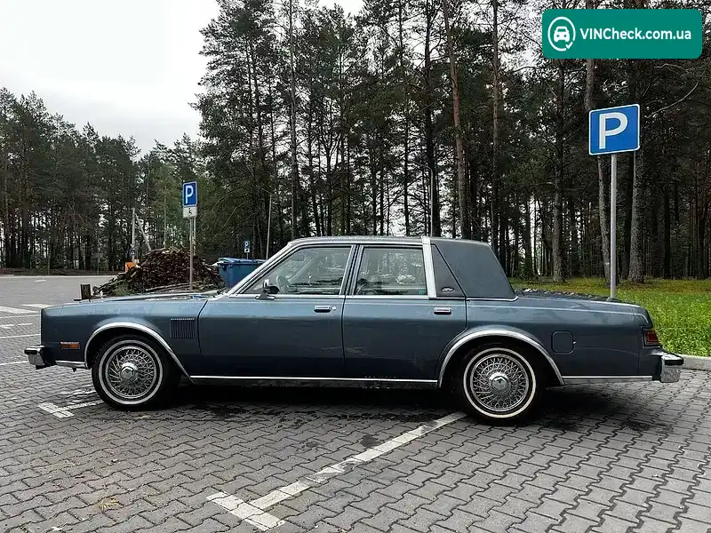 Chrysler New Yorker 1987, фото з оголошення 2 з 20, VIN 1C3BF66P5HX743596