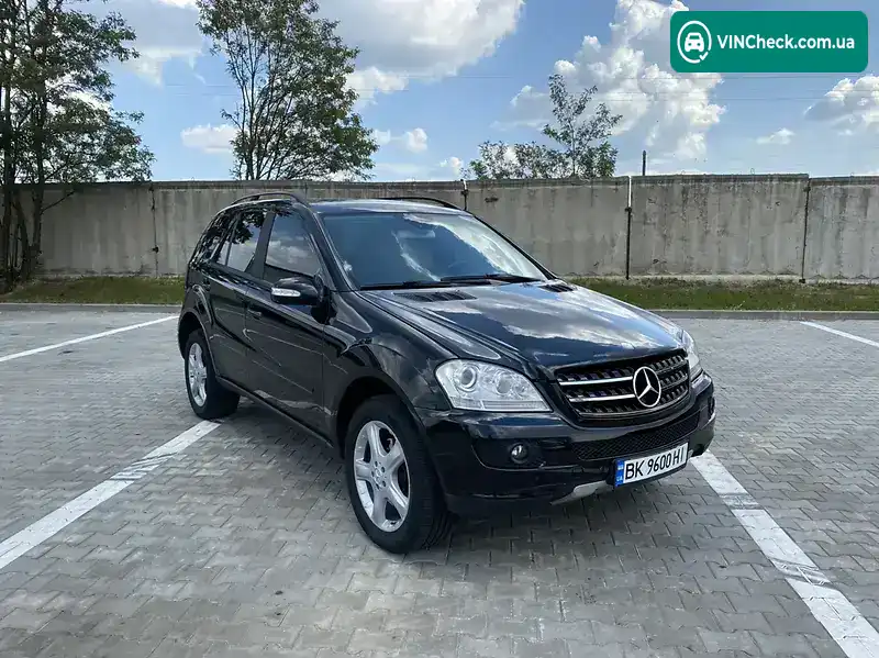 Mercedes-Benz M-Class 2005, фото з оголошення 1 з 9, VIN WDC1641201A058087
