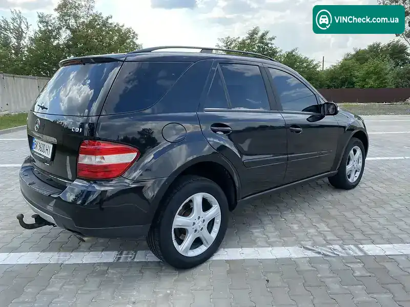 Mercedes-Benz M-Class 2005, фото з оголошення 2 з 9, VIN WDC1641201A058087
