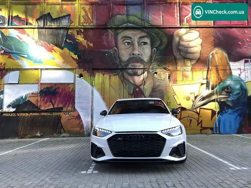 Audi A4 2017, фото з оголошення 1 з 20, VIN WAUENAF43JA044929