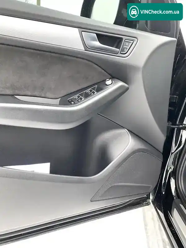 Audi Q5 2016, фото з оголошення 2 з 20, VIN WAUZZZ8R5GA035221