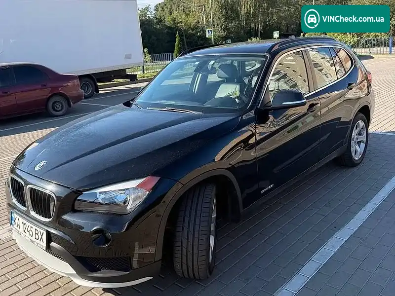 BMW X1 2014, фото з оголошення 2 з 17, VIN WBAVM1C55FVZ93852