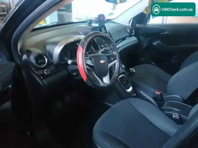 Chevrolet Orlando 2011, фото з оголошення 2 з 10, VIN KL1YF75Y9CK632982