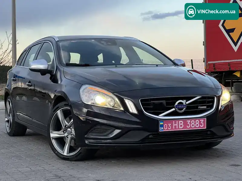 Volvo V60 2013, фото з оголошення 2 з 20, VIN YV1FW8256D1094158