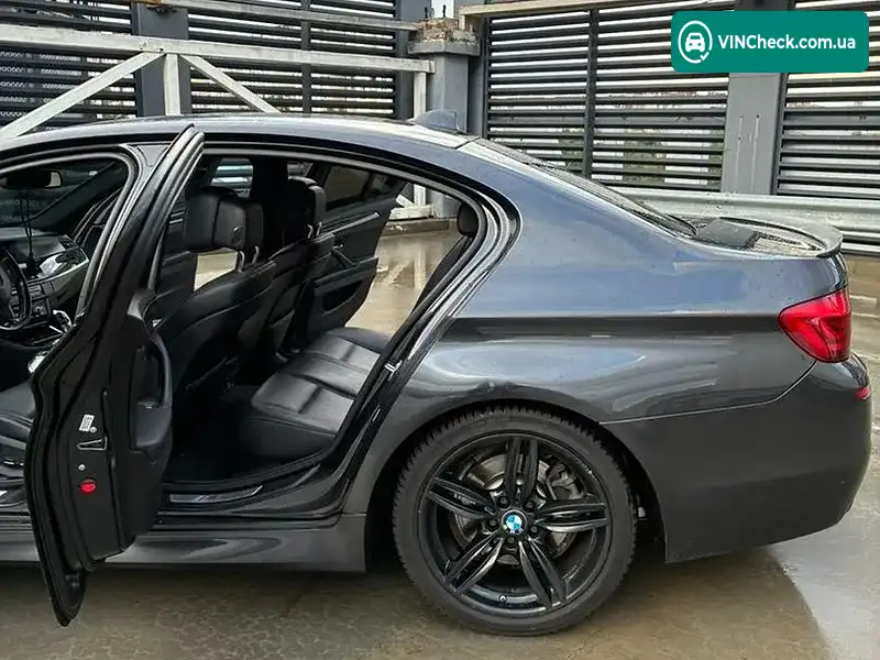 BMW 5 Series 2012, фото з оголошення 2 з 20, VIN WBAFR7C50DC821651