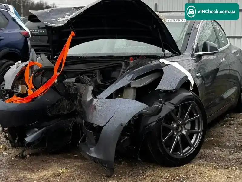 Tesla Model 3 2019, фото з оголошення 1 з 8, VIN 5YJ3E1EB5LF616927