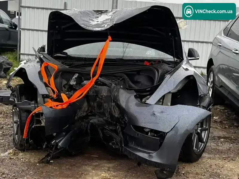 Tesla Model 3 2019, фото з оголошення 2 з 8, VIN 5YJ3E1EB5LF616927