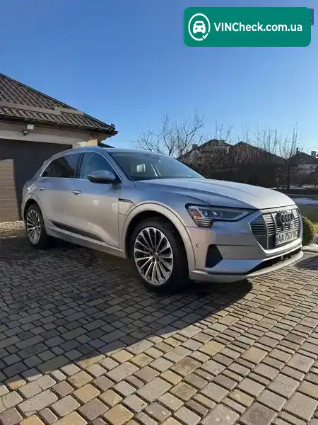 Audi e-tron 2019, фото з оголошення 2 з 21, VIN WA1VAAGE3KB010498