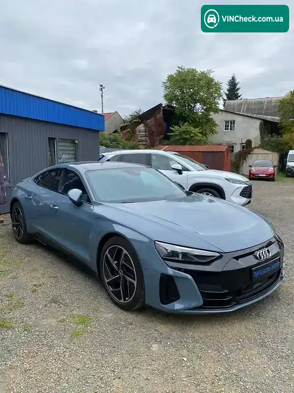 Audi e-tron GT 2021, фото з оголошення 2 з 13, VIN WAUZZZFW1N7003286