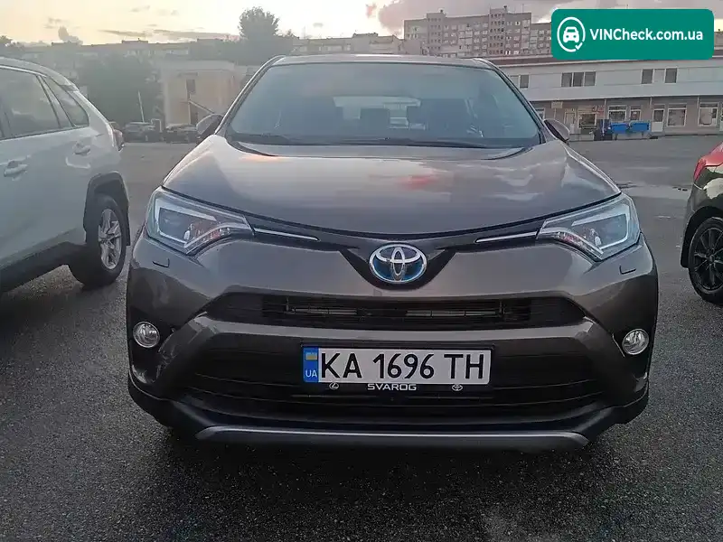 Toyota RAV4 2017, фото з оголошення 2 з 17, VIN JTMRJREV40D103640