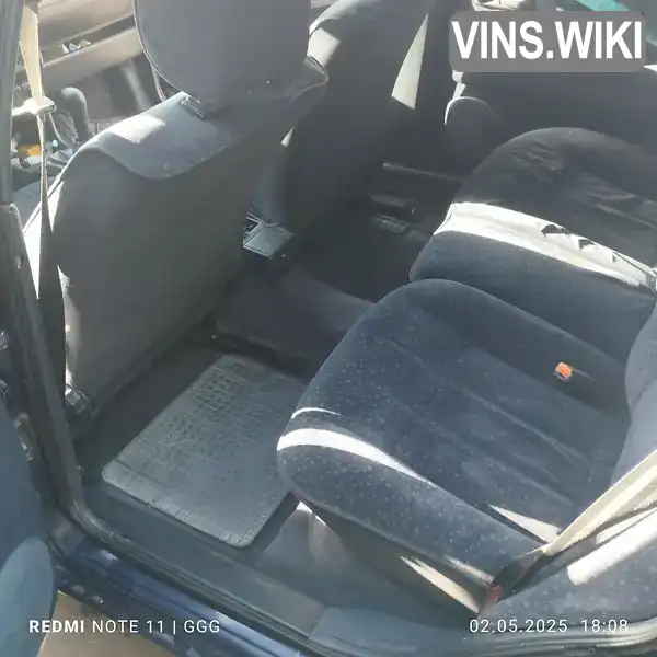Volkswagen Passat 1994, фото з оголошення 2 з 21, VIN WVWZZZ3AZRE001517