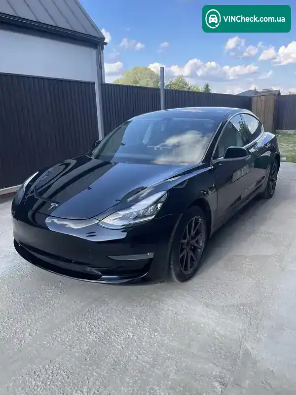 Tesla Model 3 2019, фото з оголошення 1 з 8, VIN 5YJ3E1EA4KF395522