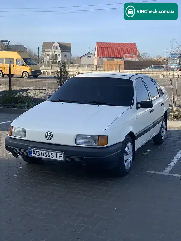 Volkswagen Passat 1989, фото з оголошення 1 з 6, VIN WVWZZZ31ZKE339895