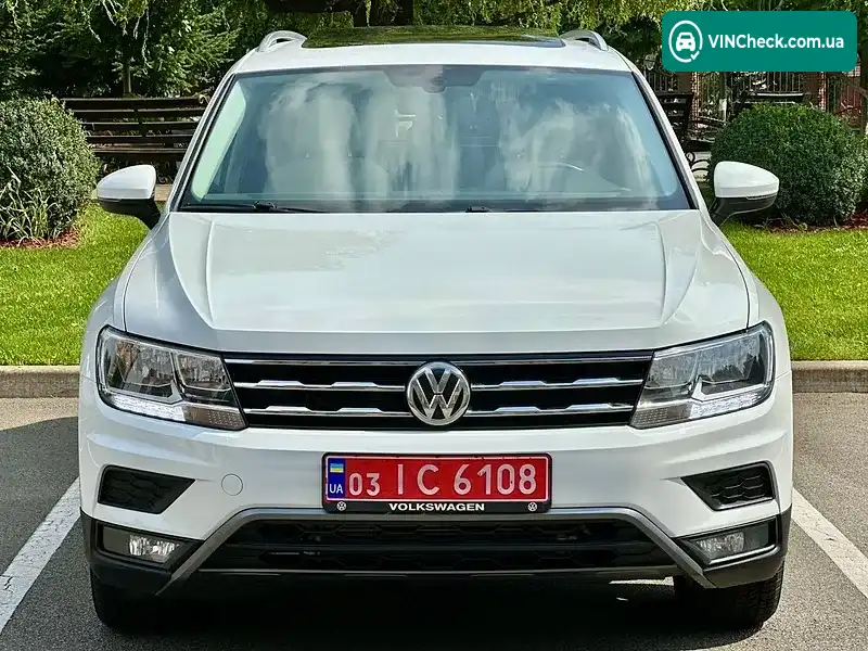 Volkswagen Tiguan 2018, фото з оголошення 2 з 20, VIN 3VV2B7AX6JM006490