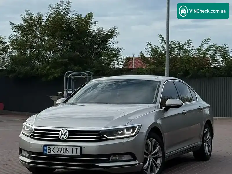 Volkswagen Passat 2015, фото з оголошення 1 з 12, VIN WVWZZZ3CZGE144681