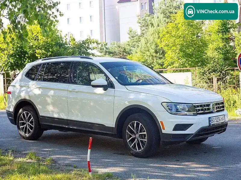 Volkswagen Tiguan 2020, фото з оголошення 1 з 21, VIN 3VV0B7AX8MM019835