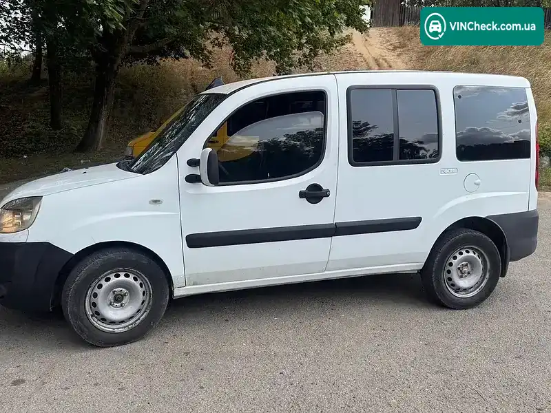Fiat Doblo 2006, фото з оголошення 1 з 8, VIN ZFA22300005437253