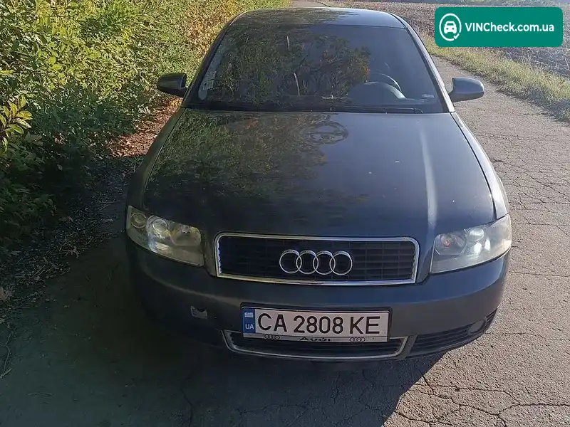Audi A4 2002, фото з оголошення 1 з 15, VIN WAUZZZ8E12A280068