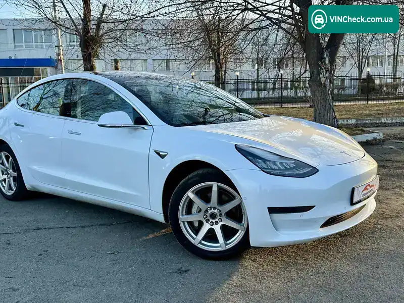 Tesla Model 3 2019, фото з оголошення 2 з 21, VIN 5YJ3E1EA6KF466784