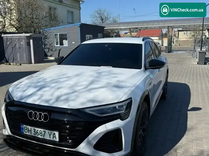 Audi Q8 e-tron 2023, фото з оголошення 1 з 21, VIN WAUZZZGE3RB046746