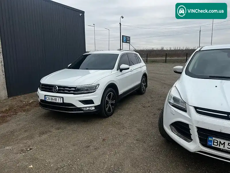 Volkswagen Tiguan 2017, фото з оголошення 1 з 9, VIN WVGZZZ5NZHW884309