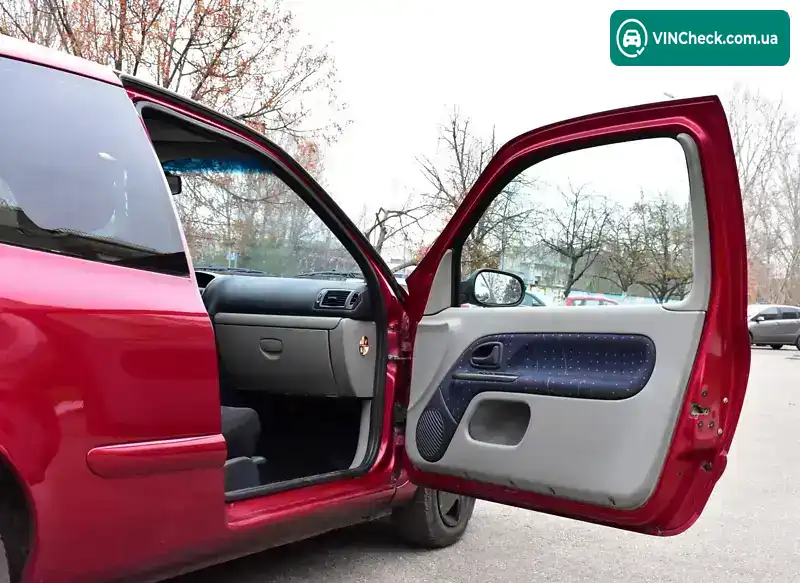 Renault Clio 2002, фото з оголошення 1 з 14, VIN VF1CB1L0A27458104