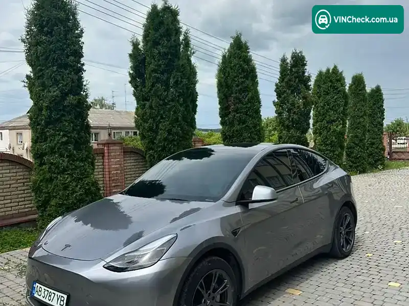 Tesla Model Y 2024, фото з оголошення 1 з 20, VIN 7SAYGAEE0RF159319