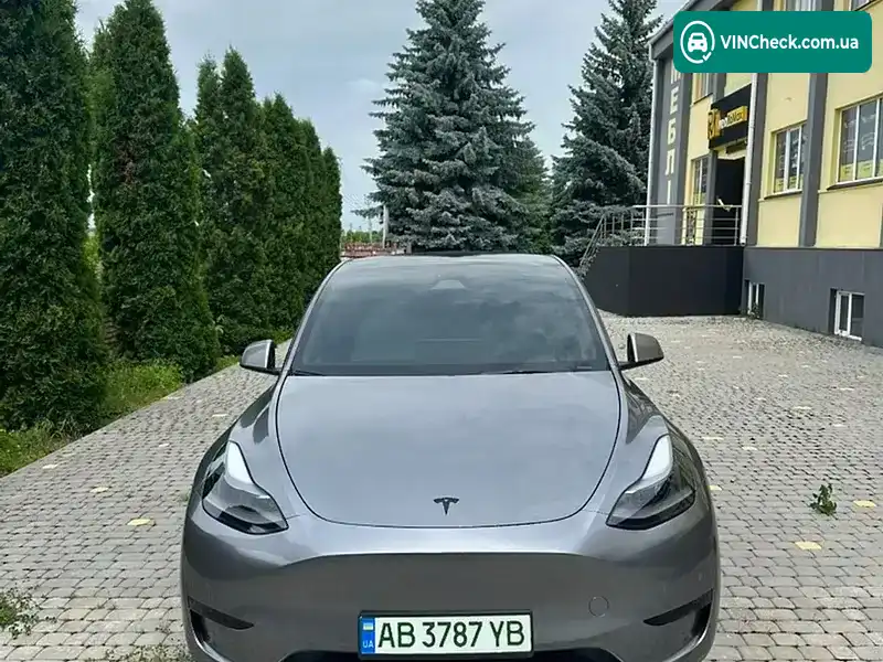 Tesla Model Y 2024, фото з оголошення 2 з 20, VIN 7SAYGAEE0RF159319