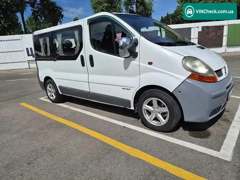Renault Trafic 2005, фото з оголошення 1 з 12, VIN VF1FLACA65Y109433