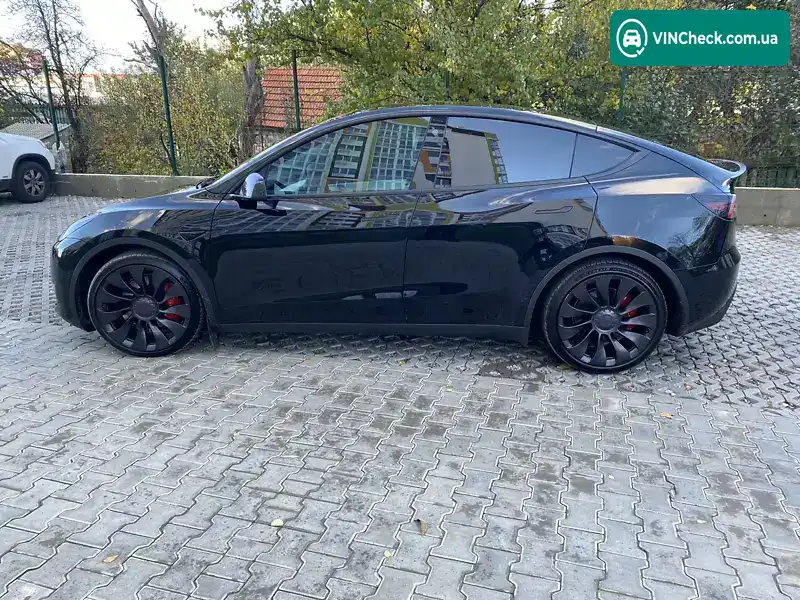 Tesla Model Y 2022, фото з оголошення 2 з 20, VIN 7SAYGDEF2NF518156