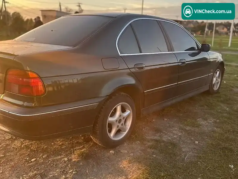 BMW 5 Series 1998, фото з оголошення 1 з 12, VIN WBADD11020BN69430
