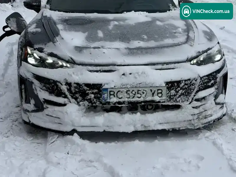 Audi RS e-tron GT 2021, фото з оголошення 2 з 21, VIN WAUBHBFW9N7901873