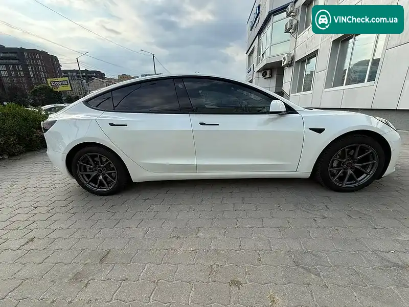 Tesla Model 3 2020, фото з оголошення 2 з 8, VIN 5YJ3E1EB3MF879516