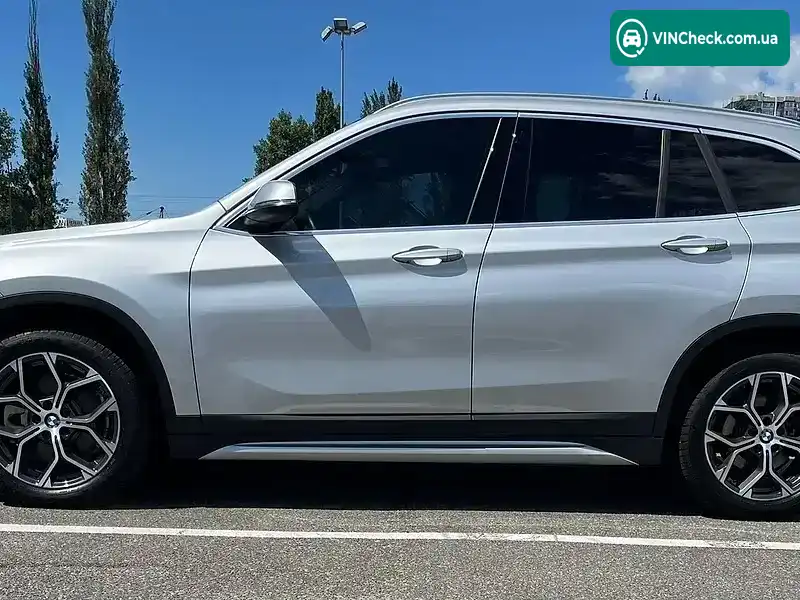 BMW X1 2021, фото з оголошення 1 з 18, VIN WBXJG7C01M5U30765