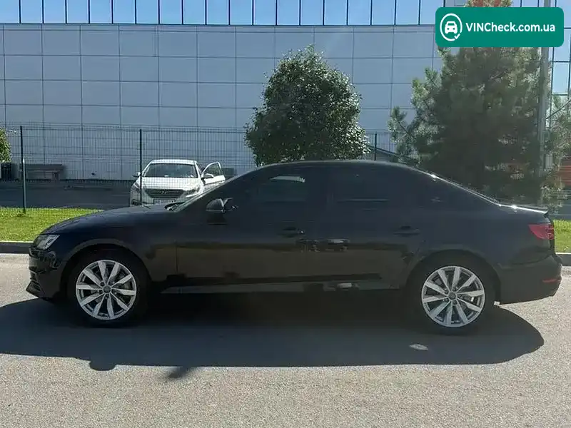 Audi A4 2016, фото з оголошення 2 з 13, VIN WAUANAF49HN041910
