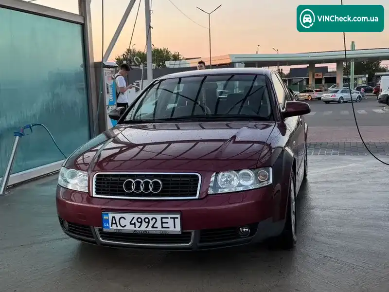 Audi A4 2003, фото з оголошення 2 з 13, VIN WAUZZZ8E53A281113